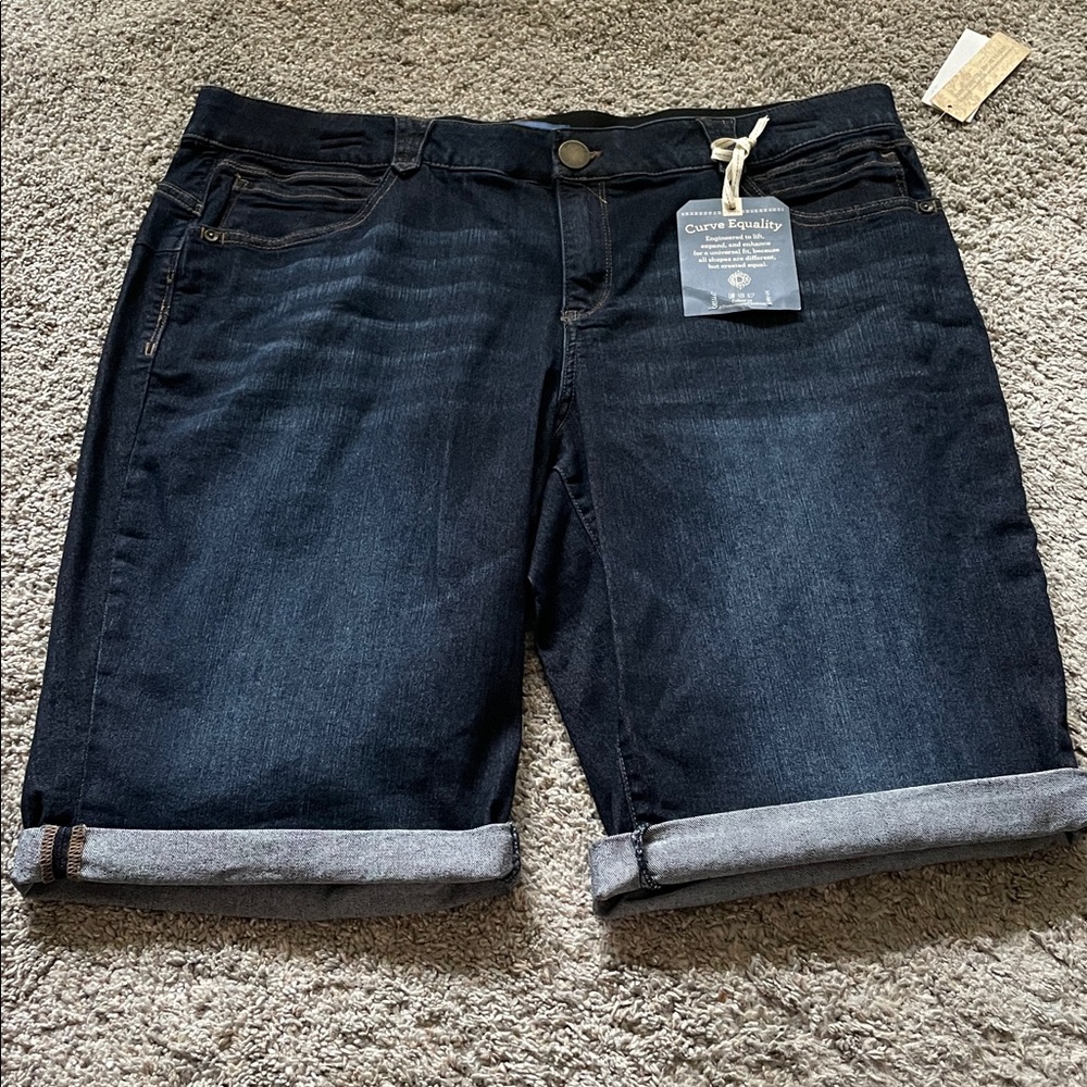 NWT Democracy Shorts - Picture 2 of 5
